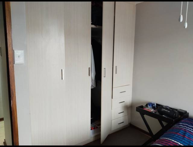 3 BEDROOM DUET TO LET IN HILLSIDE